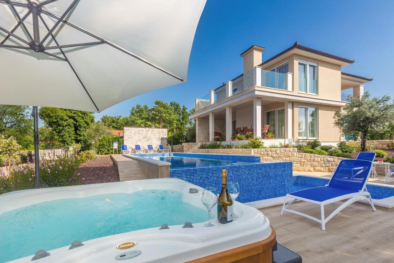Villa Roko Малинска Экстерьер фото