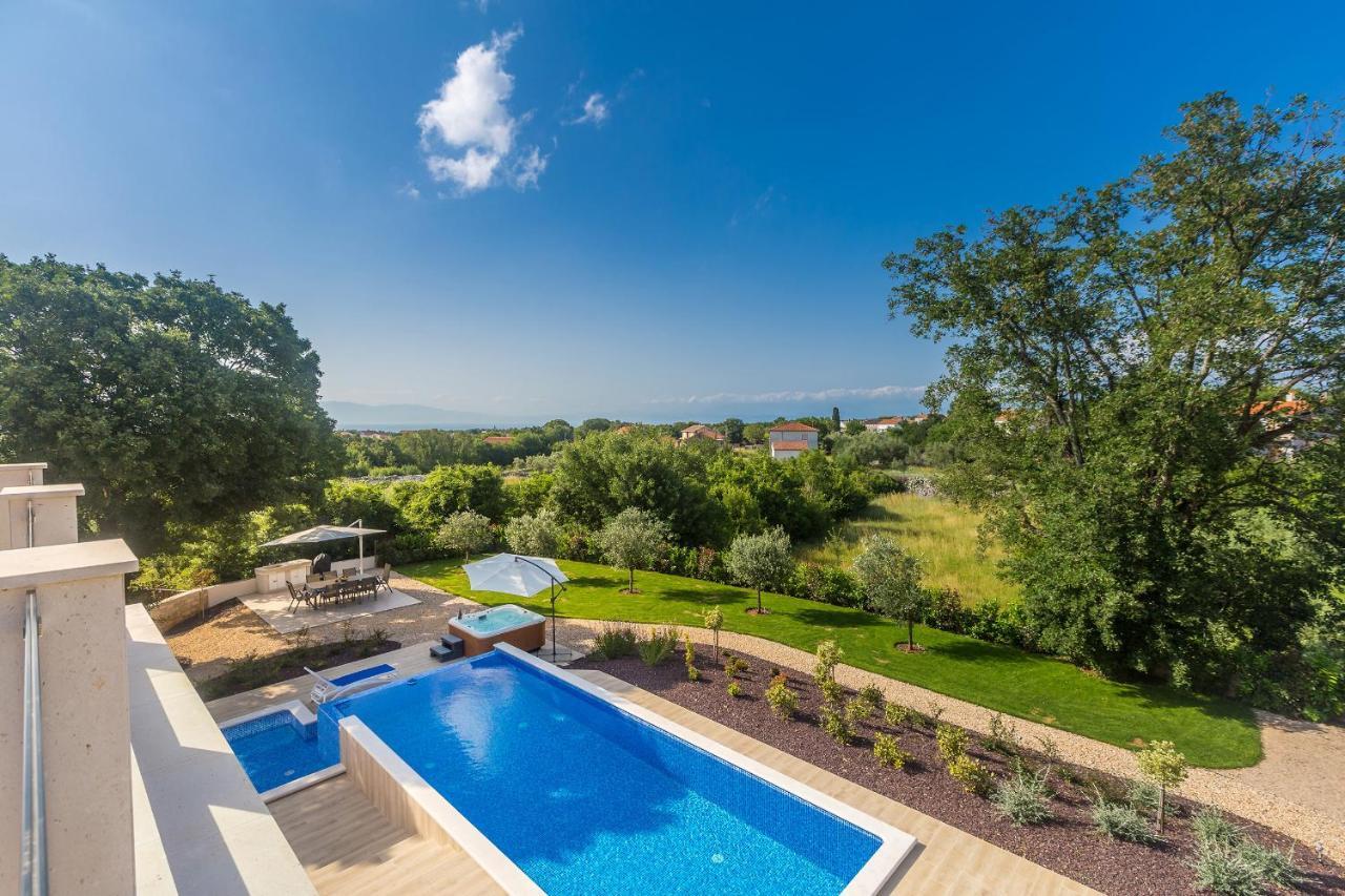 Villa Roko Малинска Экстерьер фото